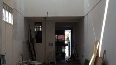 Rumah Siap Huni di Area Sukomanunggal, Surabaya, LT 200m²
