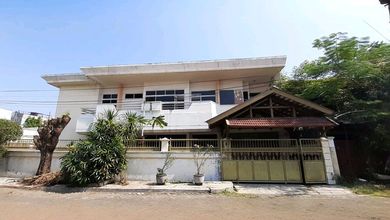 Dijual rumah Premium di Dharma Husada, Surabaya - LT 650m²