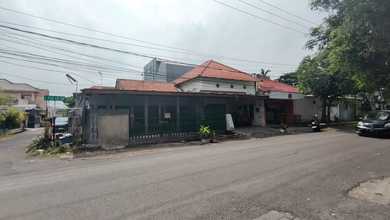 Kesempatan Langka, rumah Prestisius di Ngagel, Surabaya, LB 180m²