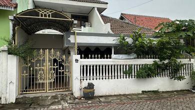 Kesempatan Rumah di Sukomanunggal, Surabaya, LB 202m², Harga 2,2 Miliar