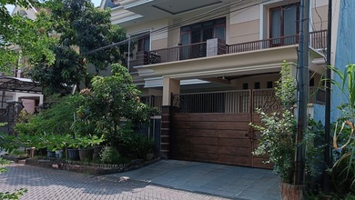 Rumah Area Luxury Sukolilo, Surabaya - Harga Terbaik 7,9 Miliar