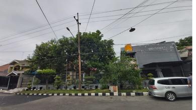 Dijual rumah Eksklusif di Raya Darmo, Surabaya - LT 570m²