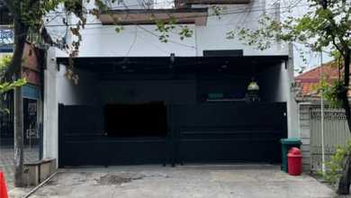 For Sale rumah Eksklusif di Manyar, Surabaya - LT 288m²