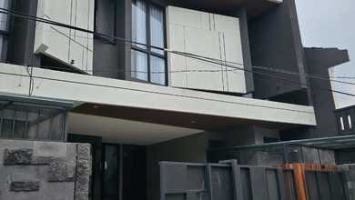 Rumah Area Luxury Manyar, Surabaya - Harga Terbaik 3,2 Miliar