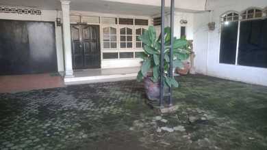 Kesempatan Eksklusif, rumah Mewah di Gubeng, Surabaya, LB 412m²