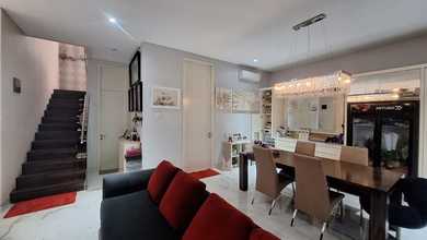 Hunian Elegan di Pakuwon City, Surabaya, 4 KT, LT 180m²
