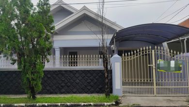 Kesempatan Langka, rumah Mewah di Rungkut, Surabaya, LB 170m²