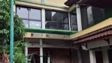 Rumah Elegan di Halim Perdana Kusuma, Jakarta Timur, 4 KT, LT 385m²