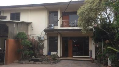 Hunian Mewah di Setiabudi, Jakarta Selatan, 4 Kamar Tidur, LT 1700m²