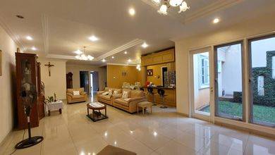 Rumah Modern Luas 300 Jual area Gading Serpong Pondok Hijau Golf, Tangerang