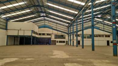 Gudang Siap Huni Parkir Luas Akses Mudah Makasar Jakarta Timur