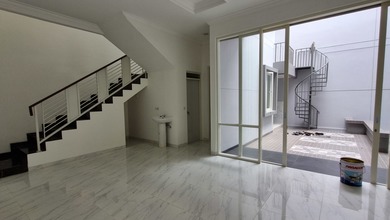 Hunian Mewah di Darmo permai, Surabaya, 5 KT, LT 168m²