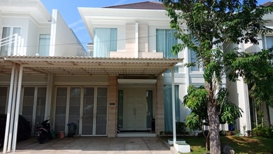 Kesempatan Eksklusif, rumah Mewah di Surabaya Kota, Surabaya, LB 278m²