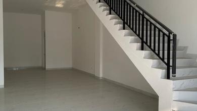 Ruko Soho Ebony 4,5X18m2 4 Lantai Strategis Unit Terbatas 2 Muka