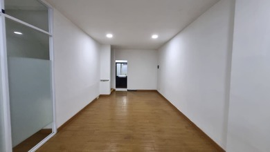 Ruko Pik Galeri Niaga Full Renov 3,5 Lantai Unit Terbatas Bagus