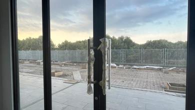 Ruko Marina Bay 4,5x23m2 3 Lantai Plus Rooftop View Bagus Langka