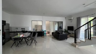 Kesempatan Langka, rumah Mewah di Golf Island, Jakarta Utara, LB 213m²