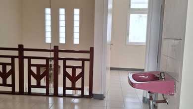 Kesempatan Rumah di Banjar Wijaya, Tangerang, LB 200m², Harga 1,6 Miliar