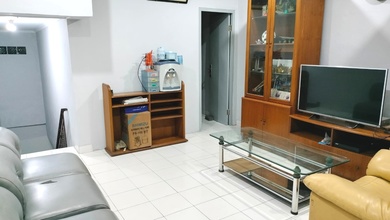 di jual sangat murah ruko 3 lantai, cendrawasih, cengkareng, Jakarta barat