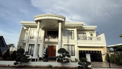 Rumah Mewah di BSD, Tangerang, 5 KT, LT 580m²