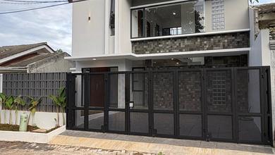 Penawaran Eksklusif, rumah Prestisius di BSD, Tangerang, LB 190m²