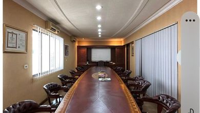 Jual Rumah Megah LT 867 m2 Area Tanah Abang, Jakarta Pusat