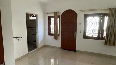 Jual Rumah Mewah Luas 140 m2 di Gunung Sahari, Jakarta Pusat