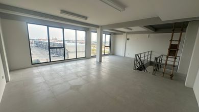 Gudang Cakep.luas 800 M @ Jakarta Barat Siap.pakai Murah