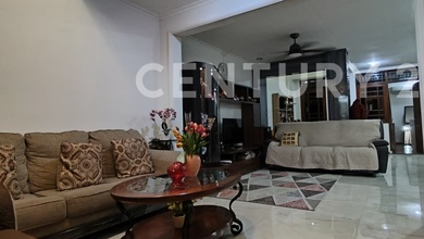 Jual Rumah Cantik LT 126 m2 di Bendungan Hilir, Jakarta Pusat