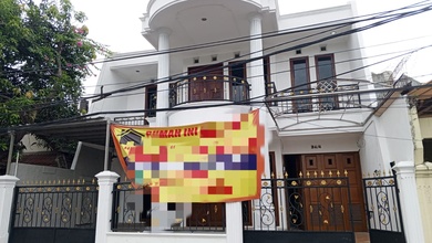 Jual Rumah Strategis di Pulogebang, Jakarta Timur - LT 200m²