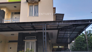 Rumah Prestisius di Kawasan Cakung, Jakarta Timur, LB 275m², Harga 4 Miliar