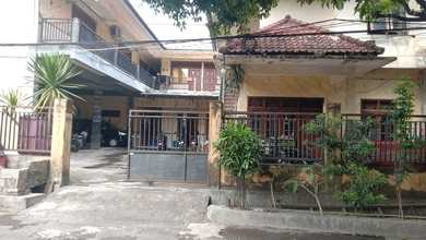 Kos - Kosan Lantai 2 + Rumah Lokasi Pakerisan - Denpasar Selatan