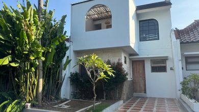 New Villa Tropical At Pelataran Kerobokan
