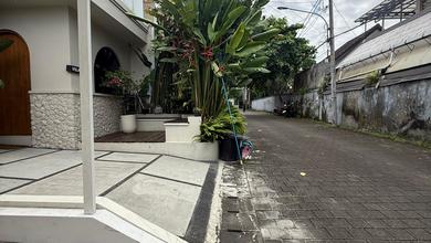 Rumah Favorit di Kerobokan, Badung, 2 KT, Harga 1,98 Miliar