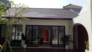 Villa Baru Fully Furnished Taman Jimbaran Bali