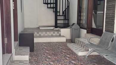 Hunian Elegan di Ungasan, Badung, 4 KT, LT 175m²