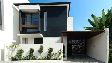 New Villa In Semer Kerobokan Badung Bali Lokasi Strategis