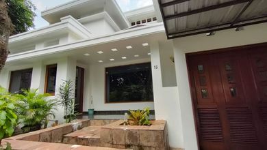 Dikontrakkan Rumah Terjangkau di Kebayoran Baru, Jakarta Selatan, LT 220m²