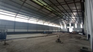 Disewakan Pabrik/Gudang + Office 
gunung Putri Bogor • Ada Crane • Akses Kontainer 40 Feet
• Lt -+11.000 M2
• Lb -+3.200 M2
• Parkiran Luas 
• Akses Jalan Raya 