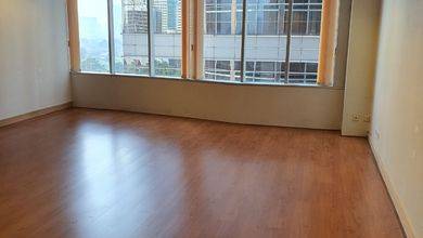 Disewa Office Space Di Menara Sudirman Senayan - Jakarta Selatan Luas : 218 M²mid Floorsemi Furnished