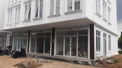 Ready to Use Ruko Bisnis di Modernland Tangerang dengan Luas Bangunan 217m2