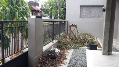 Kesempatan Rumah di Pamulang, Tangerang Selatan, LB 160m², Harga 1,7 Miliar