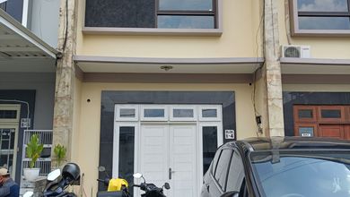 Ruko 2 lantai di kebayoran baru.bebas banjir.harga nego sampai deal