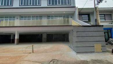 Ruko Baru 3 Lantai Di Kebayoran Baru.harga Nego Sampai Deal