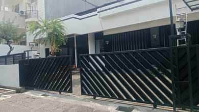 Rumah Sewa Murah Lokasi Pondok Indah, Jakarta Selatan, LB 300m²