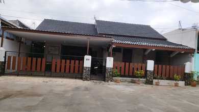 Rumah Eksklusif Luas 204 m2, area Karawaci, Tangerang