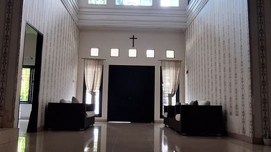 Penawaran Langka, rumah Mewah di Villa Melati Mas, Tangerang Selatan, LB 550m²