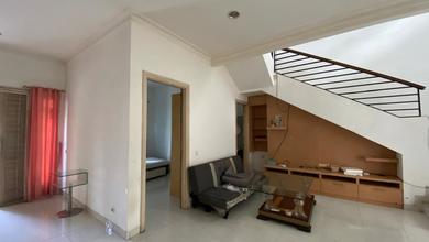 Dikontrakkan Rumah Murah di Gading Serpong Pondok Hijau Golf, Tangerang, LT 180m²