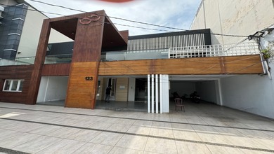 Rumah Bagus Dan Terawat Cocok Untuk PerKantoran Dan Cafe Lokasi Strategis Medan Kota