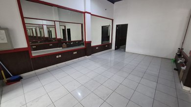 Di Sewa Lokasi Premium! Ruko / Perkantoran Kawasan Kota Tua , Luas 330 M², Area Niaga